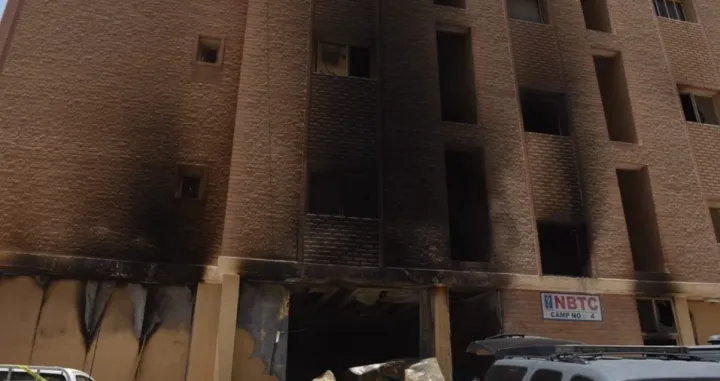 Veliki broj žrtava/X.com/