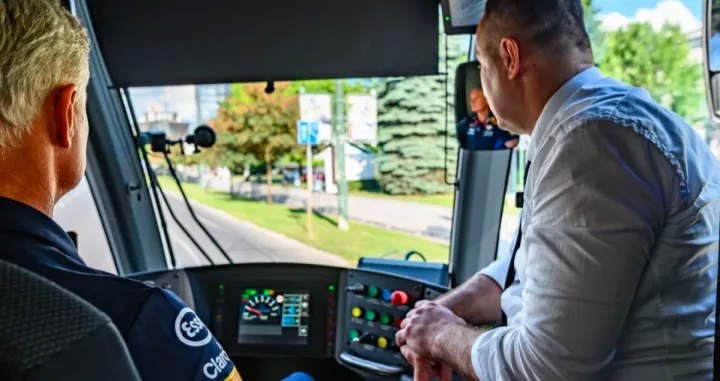 David Coulthard u vožnji sarajevskim tramvajem