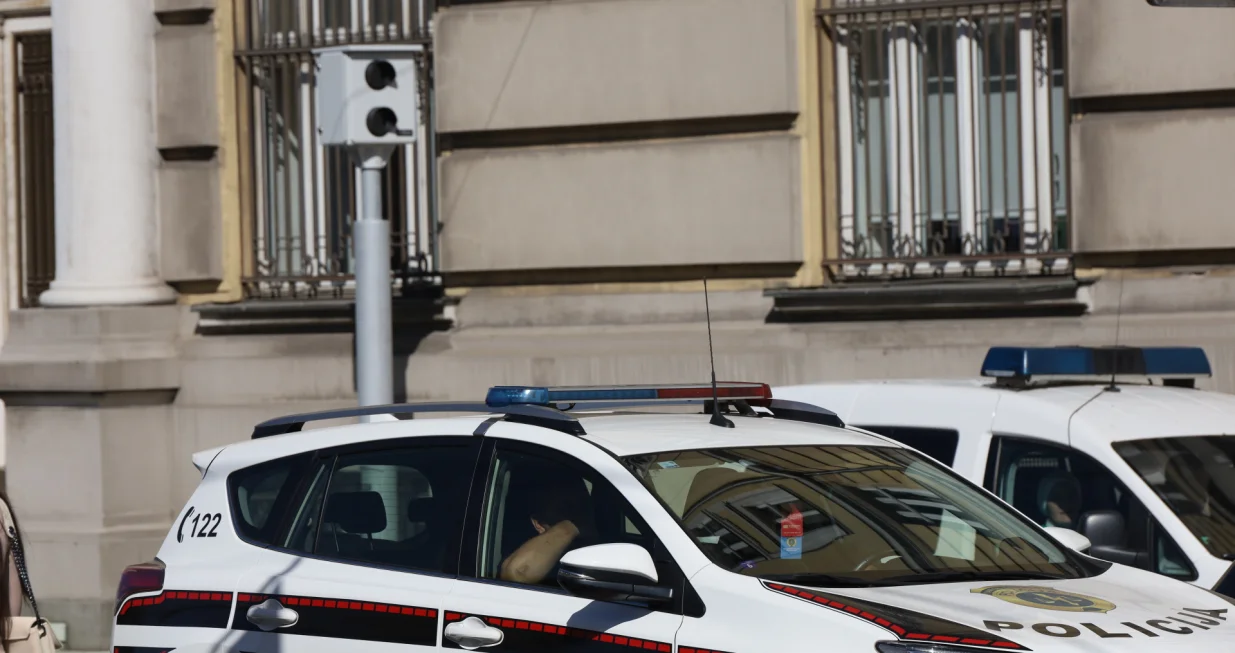 Radar kod glavne po&scaron;te Obala ograničenje brzine 40 km/h/Senad Gubelić