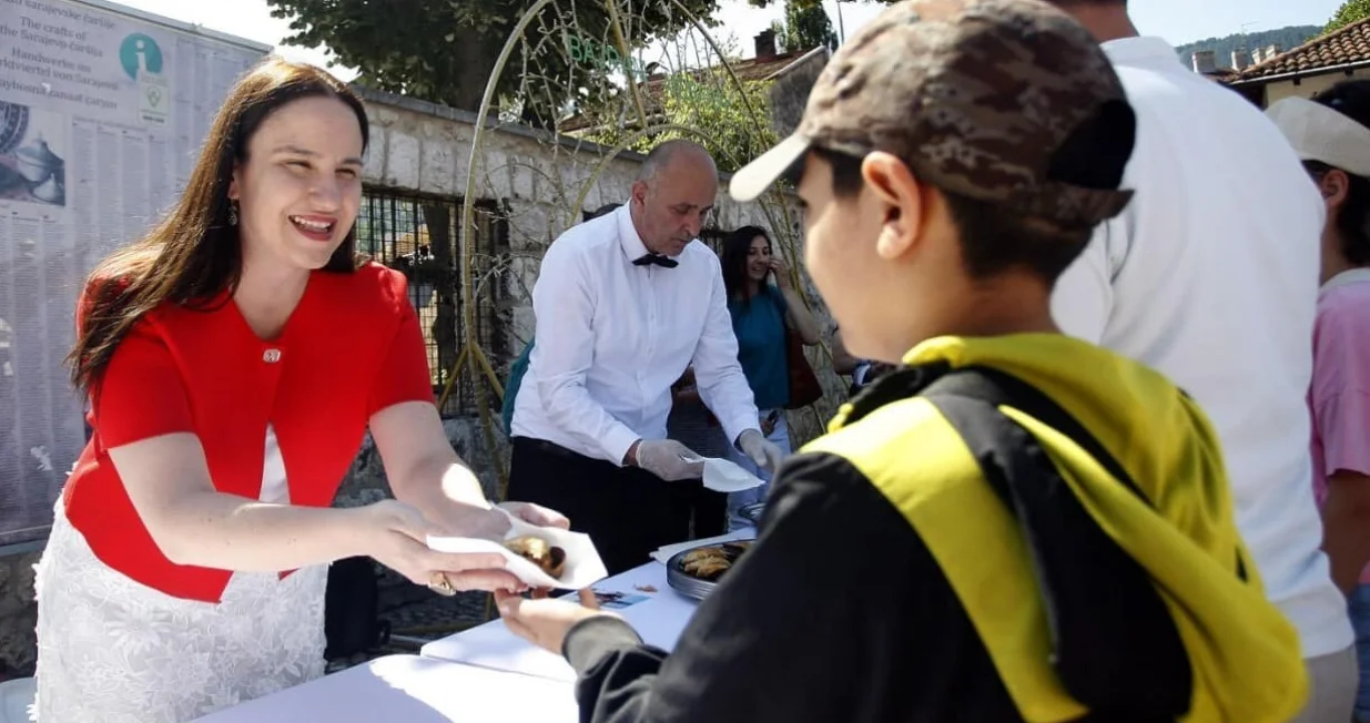 benjamina karić baklave bajram/Facebook/