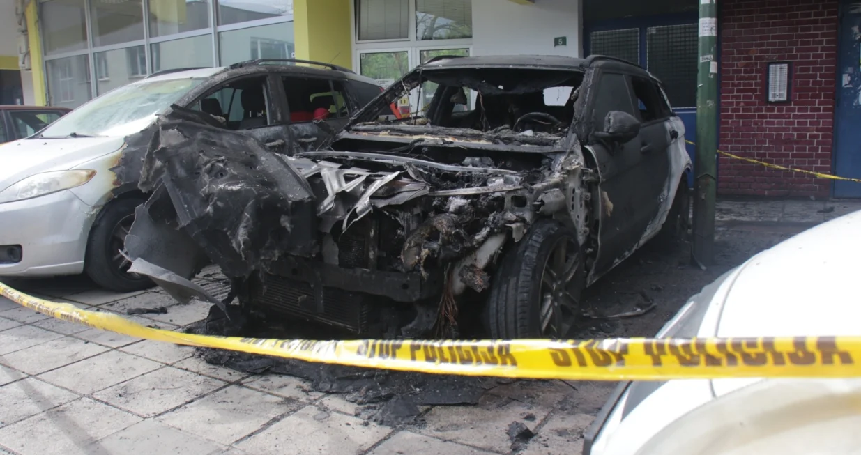 Zapaljen automobil tmp alipa&scaron;ino polje./Senad Gubelić