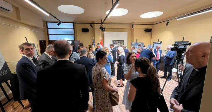 Priče iz Srebrenice, izložba u Zagrebu/