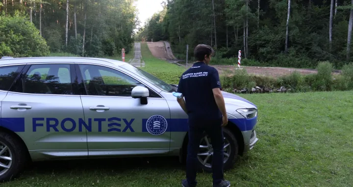 epa09353882 A member of the European Union border agency Frontex in Kapciamiestis BCU, Lithuania, 19 July 2021. The European Union border agency Frontex is deploying 60 border guards to control the flows of illegal migrants from Belarus crossing the Lithuanian border. Over 1,900 migrants have been detained in Lithuania so far this year. Most of the migrants are from Iraq who have flown to Belarus on direct flights from Baghdad and Istanbul. EPA/STR/Str
