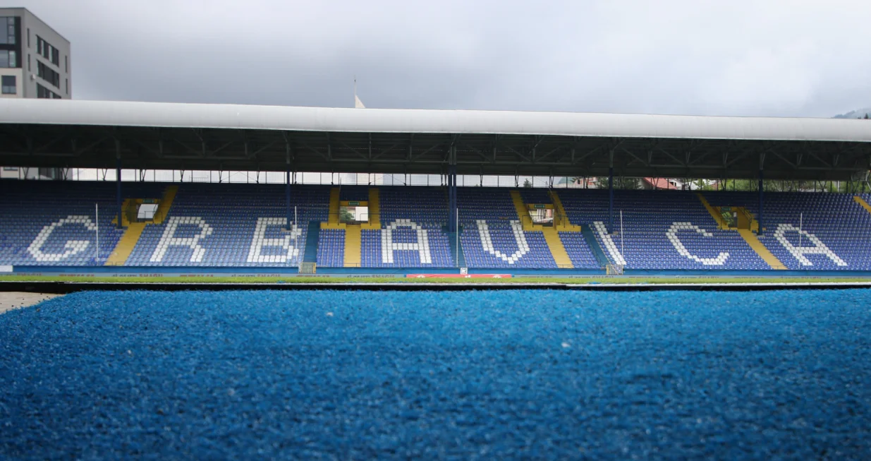 Stadion Grbavica FK ŽeljezničarIstočna tribina Grbavice, istok