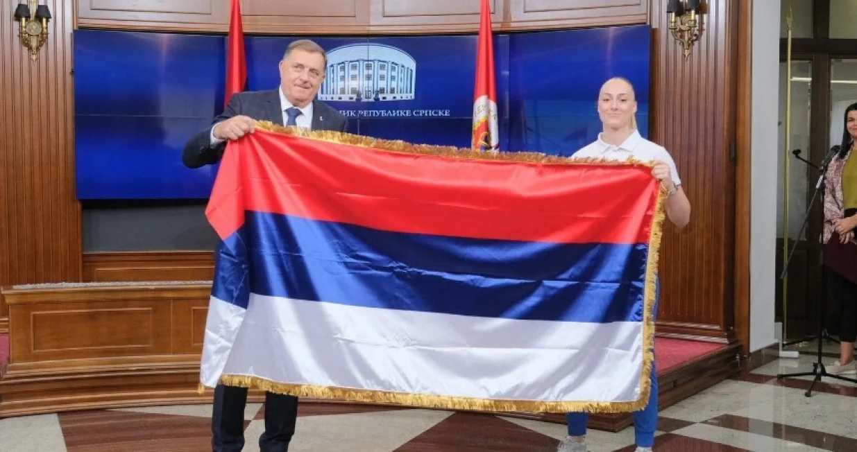 Milorad Dodik, BRIKS, dodjela nagrada/