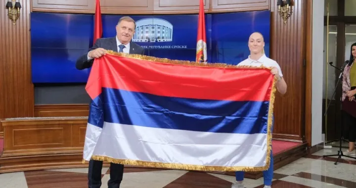 Milorad Dodik, BRIKS, dodjela nagrada/