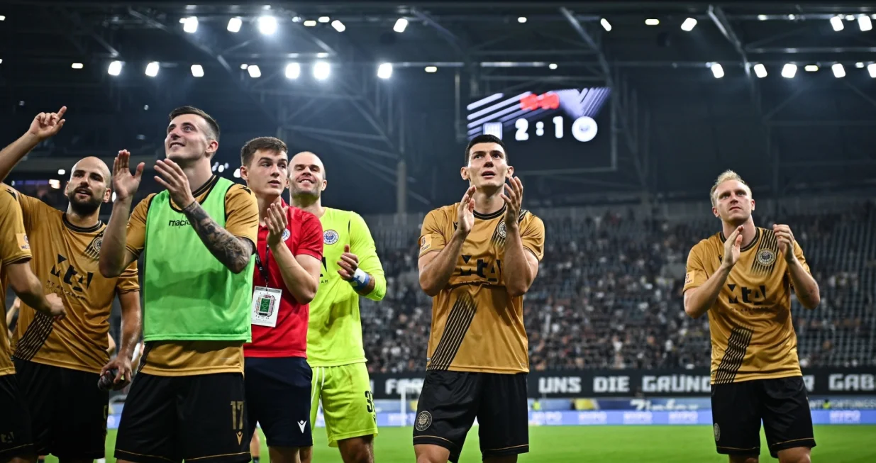 LASK - ZrinjskiTomislav Ki&scaron;Josip ĆorlukaTarik RamićMarko MarićMatija Malekinu&scaron;ićDario Čanađija 