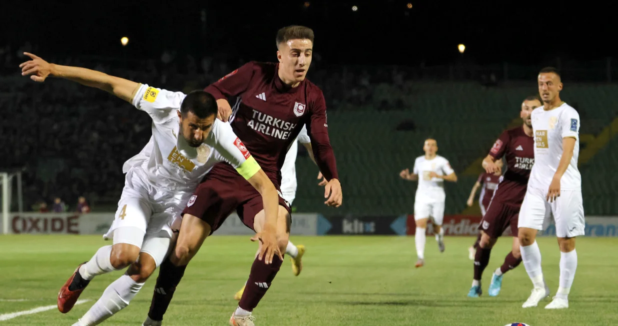 Sarajevo - VeležDenis ZvonićTarik Kapetanović