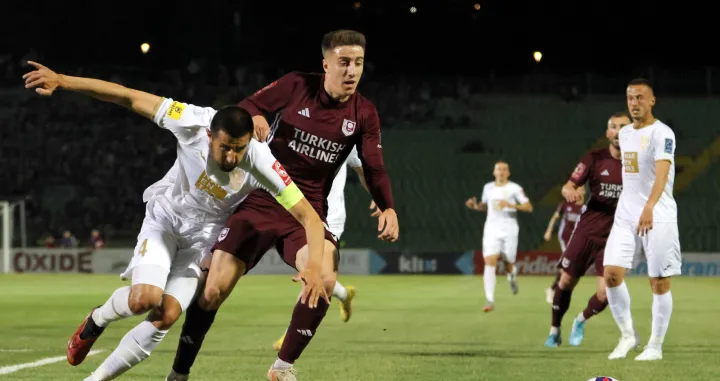 Sarajevo - VeležDenis ZvonićTarik Kapetanović