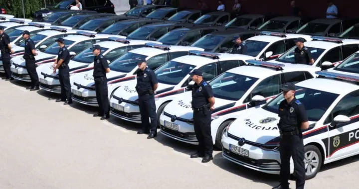 Stigla nova vozila/MUP KS/