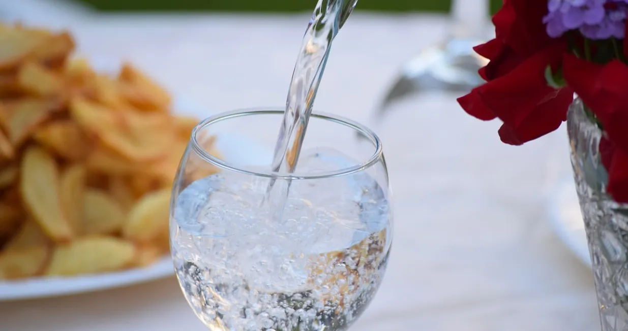 mineralna voda, kisela voda/Pixabay