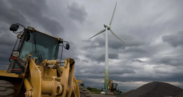 Radnik se nalazio u kranu/ Ilustracija/