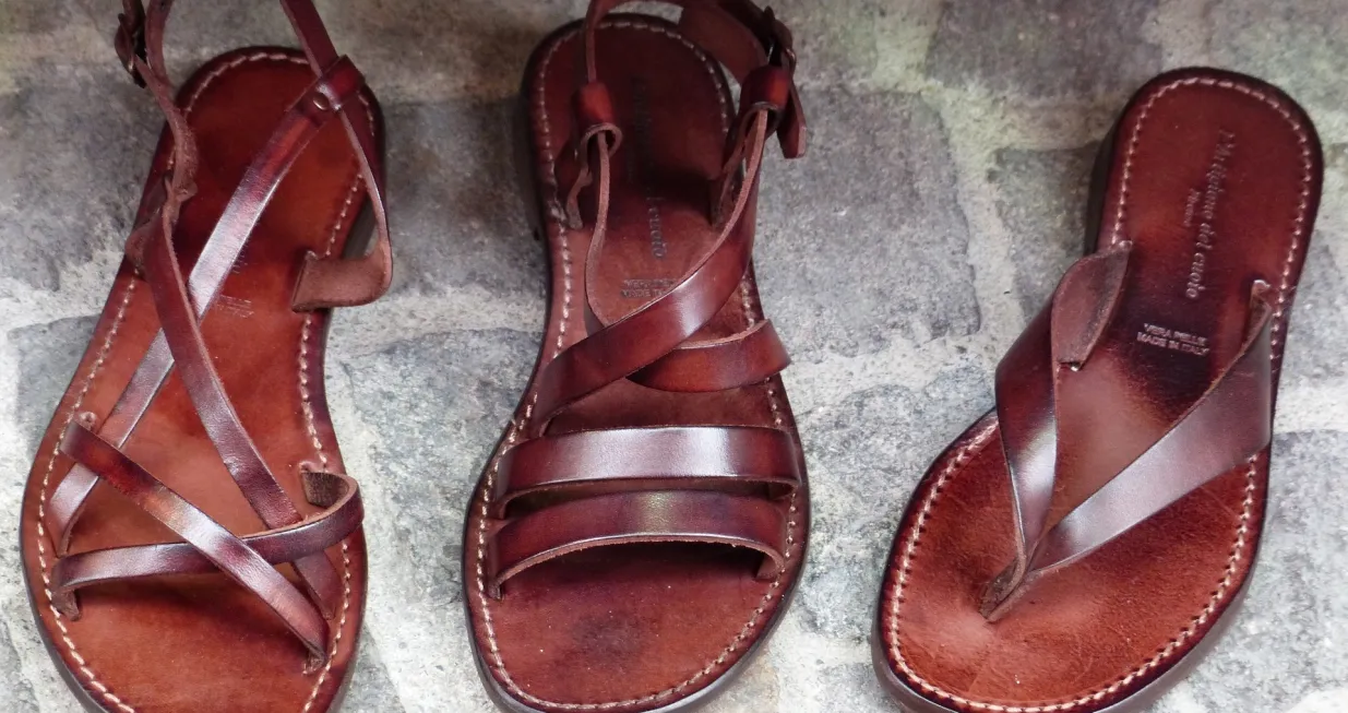 Kožne sandale/Ilustracija/Pixabay/