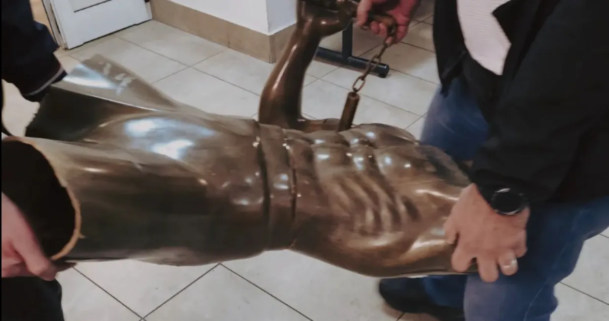 bruce lee mostar kip instagram/