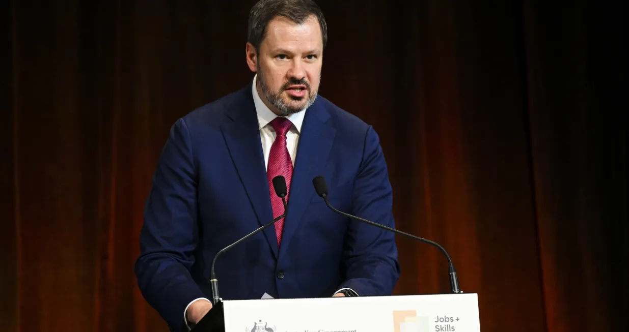 epa10151462 Australian Industry and Science Minister Ed Husic speaks during a panel discussion during the Jobs and Skills Summit at Parliament, in Canberra, Australia, 01 September 2022. EPA/LUKAS COCH AUSTRALIA AND NEW ZEALAND OUT/Lukas Coch