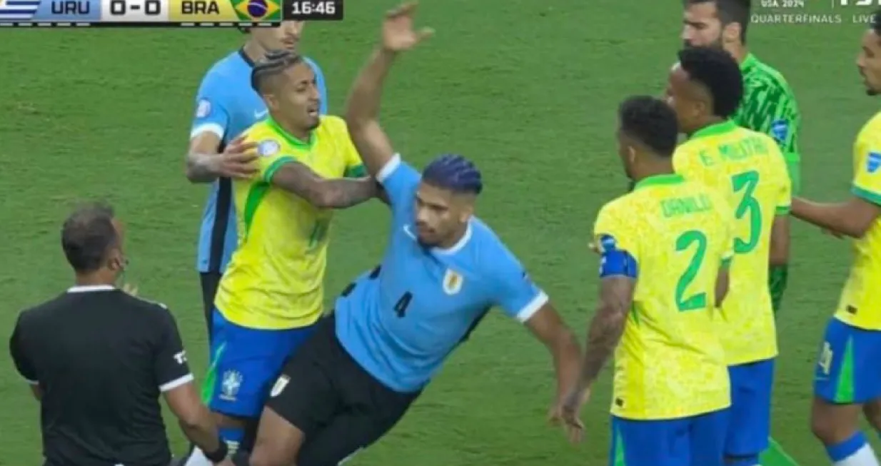 Ronald Araujo Raphinha