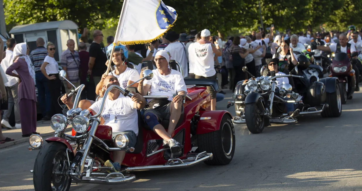Stotine motociklista iz Bosne i Hercegovine i drugih država stigli u Potočare/Damir Deljo