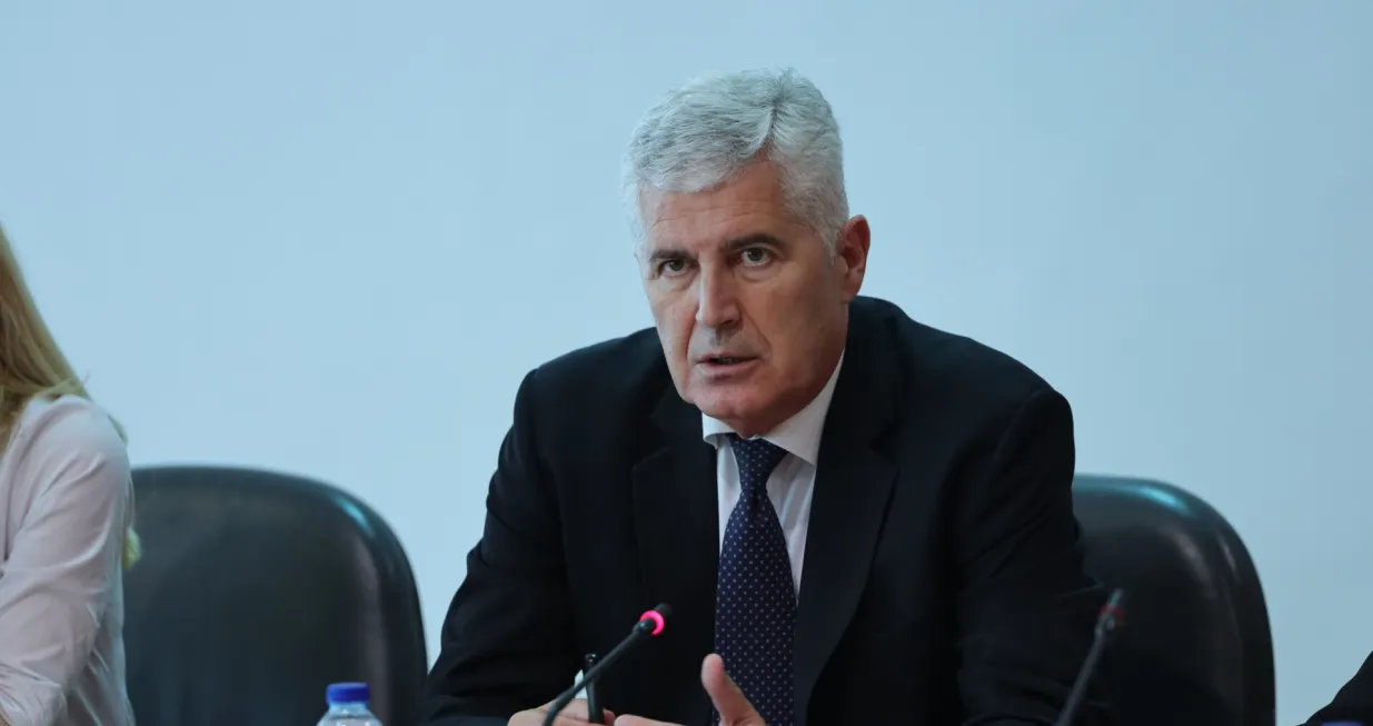 Tradicionalno Druženje uz kavu sa presjedateljem Doma naroda Parlamentarne skup&scaron;tine BiH Draganom Ćovićem/Senad Gubelić