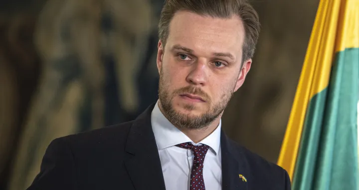 epa09830941 Lithuanian Foreign Minister Gabrielius Landsbergis addresses a joint press conference following a meeting with his Czech counterpart (not pictured), at the Czernin Palace in Prague, Czech Republic, 17 March 2022. EPA/MARTIN DIVISEK/Martin Divisek