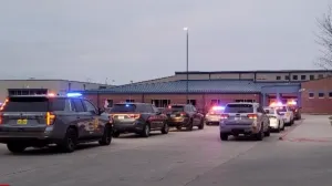 pucnjava škola amerika sad američka policija/