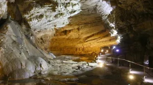 Prva prostrana dvorana u špilji Vjetrenica/Muhamed Tunović