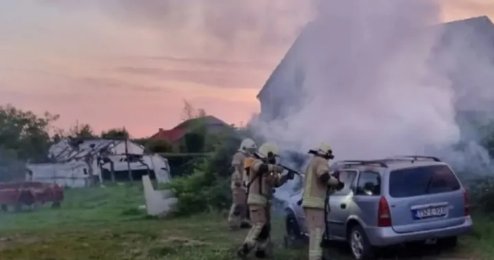 Izazvao nesreću, pa zapalio automobil/Vatrogasci Prijedor/