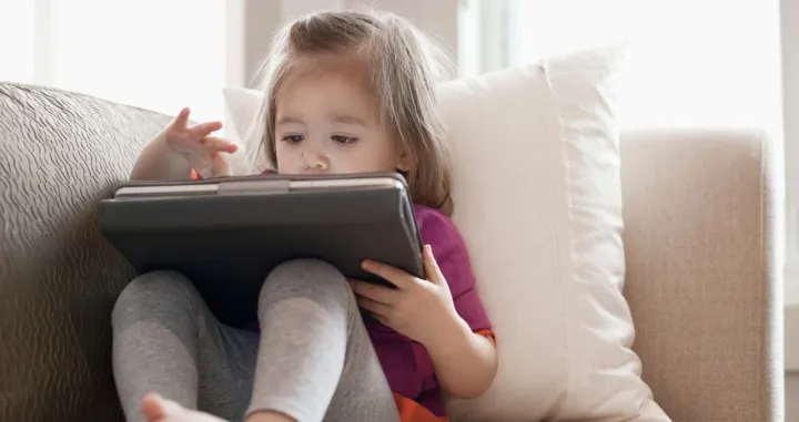 Današnja djeca su vrlo često neodvojiva od ekrana/ Ilustracija/