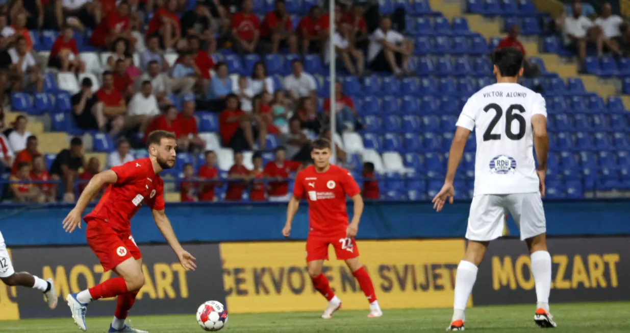 FK Velež - Inter Club d'EscaldesKarlo IšasegiVicto AlonsoTarik Šikalo