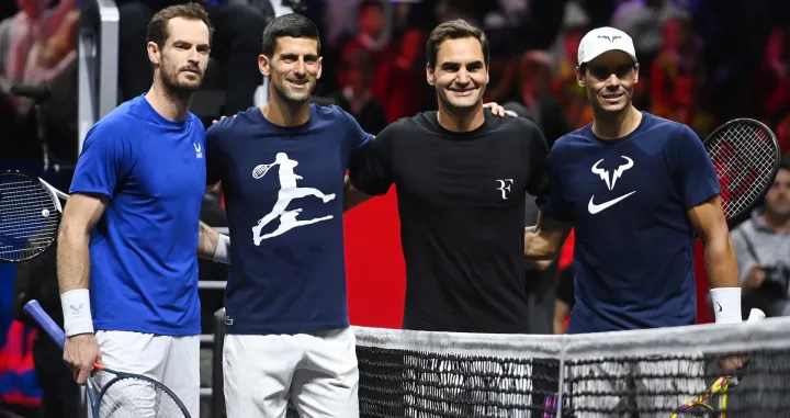 epaselect epa10199155 (L-R) Britain's Andy Murray, Serbia's Novak Djokovic, Switzerland's Roger Federer and Spain's Rafael Nadal pose for photographs during a practice session of team Europe in London, Britain, 22 September 2022, ahead of the Laver Cup tennis tournament starting on 23 September. EPA/ANDY RAIN
