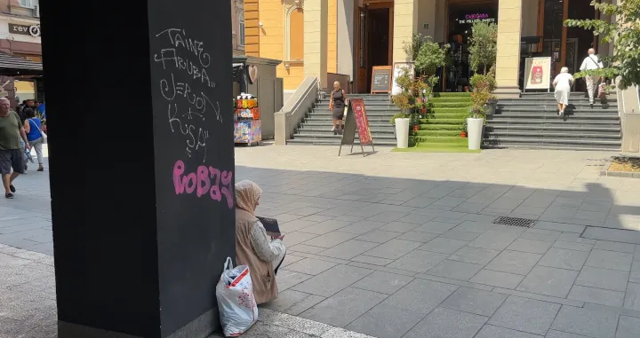 Prosjaci pred Gradskom tržnicom/