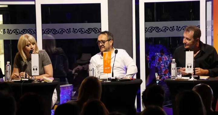 Promocija azer sandzaktar/Evan Howgego