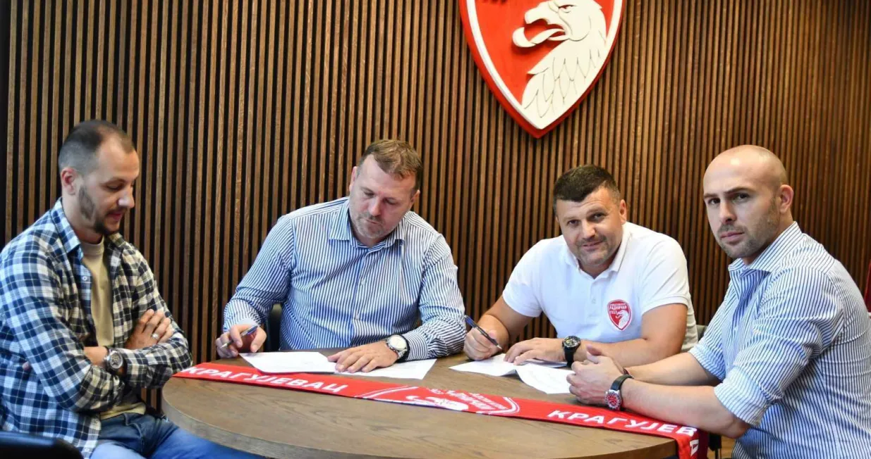 Feđa Dudić potpis ugovora 