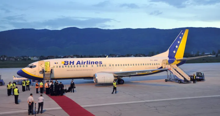 bhairlines avioni bh airlines/