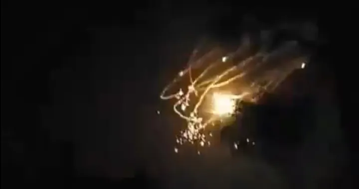 Presretači koji vertikalno pucaju dizajnirani su da detoniraju dolaznu raketu proizvodeći eksplozije na nebu/