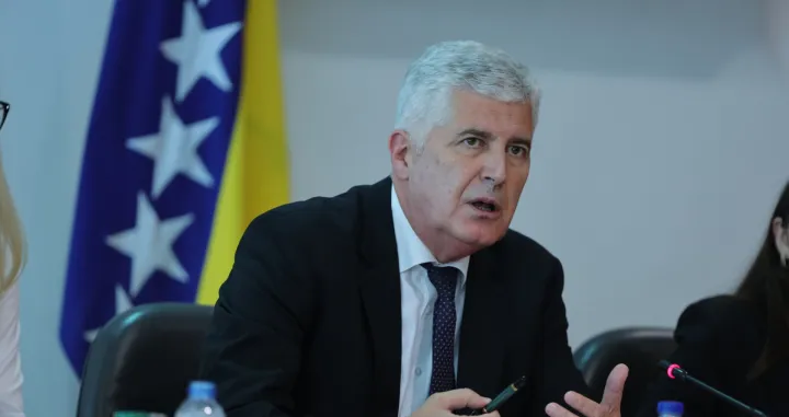 Tradicionalno Druženje uz kavu sa presjedateljem Doma naroda Parlamentarne skupštine BiH Draganom Ćovićem/Senad Gubelić