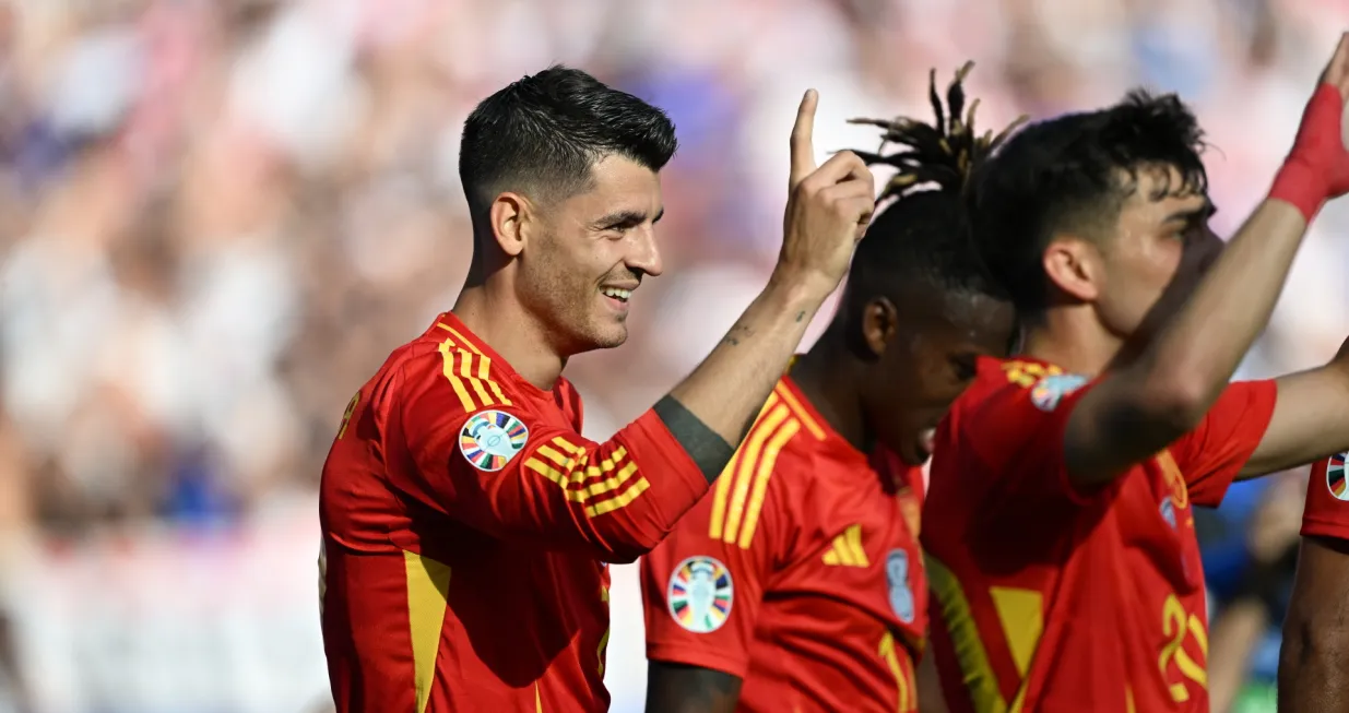Berlin, Njemačka - 15. jun 2024: Alvaro Morata iz Španije slavi nakon što je postigao gol na utakmici Grupe B Evropskog prvenstva 2024. (EURO 2024) između Španije i Hrvatske na Olimpijskom stadionu u Berlinu. (Halil Sağırkaya - Anadolu Agency)