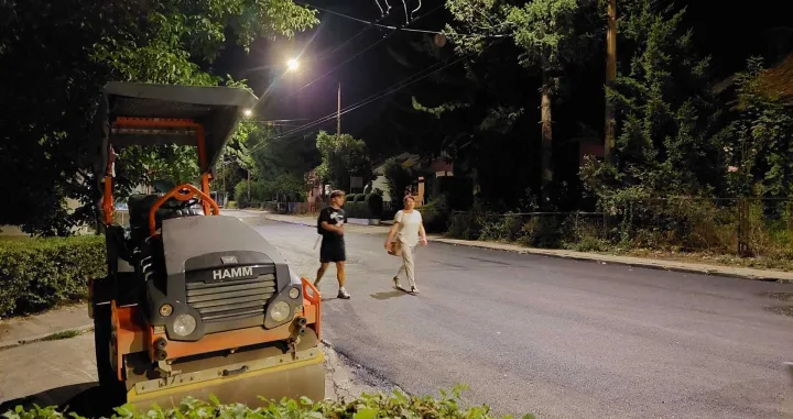 Asfaltiranje, postavljanje horizontalne signalizacije, ulica Safeta Hadžića/Damir Deljo/