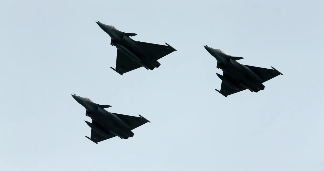 epa09863689 Rafale fighter jets fly during the multinational exercise 'INIOCHOS 2022' at the Andravida Air Base, Northwest Peloponnese, Greece, 01 April 2022. The 'INIOCHOS' exercise is an annual medium scale exercise (type INVITEX) based on the facilities of the AIR TACTICS CENTER. In 'INIOCHOS 2022' are participating: France with Rafale and AEW, USA with F-15 and MQ-9, Israel with F-16, G-550 and B-707, Italy with Tornado, Cyprus with helicopter AW139 and Slovenia with PC-9. EPA/GEORGE VITSARAS/George Vitsaras