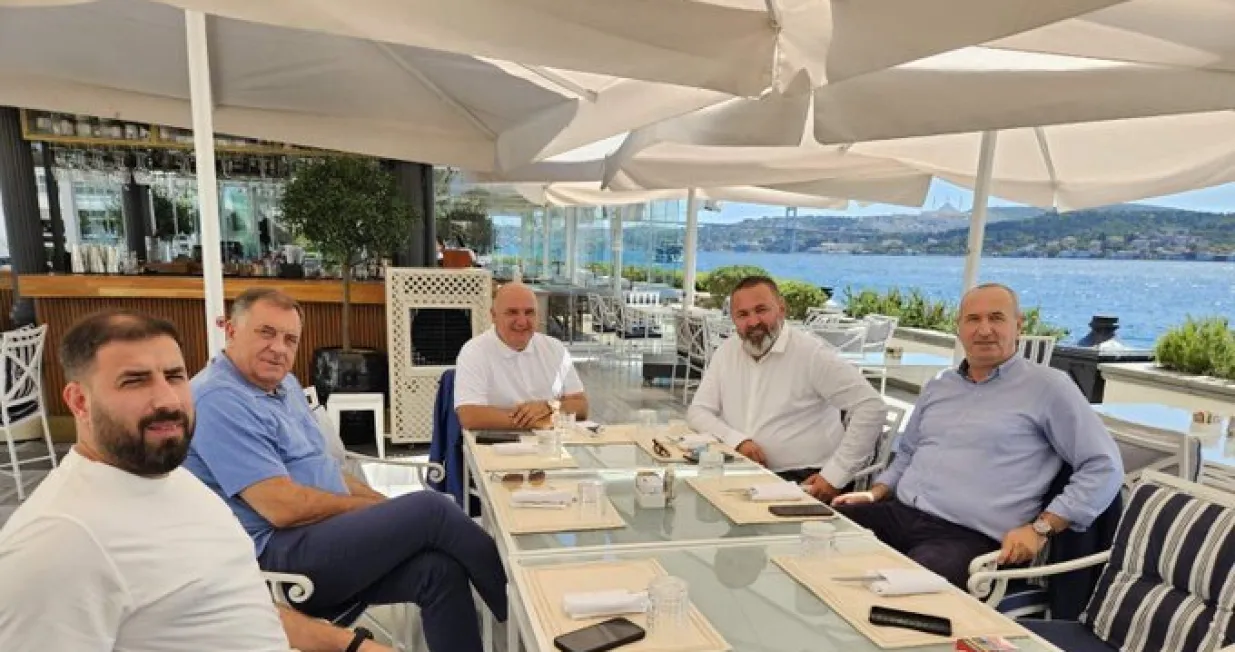 A gdje su i šta rade predstavnici Vlade RS-a?/X/