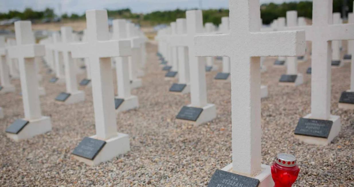 Groblje mira - Bile, Mostar/Grobljemira.info