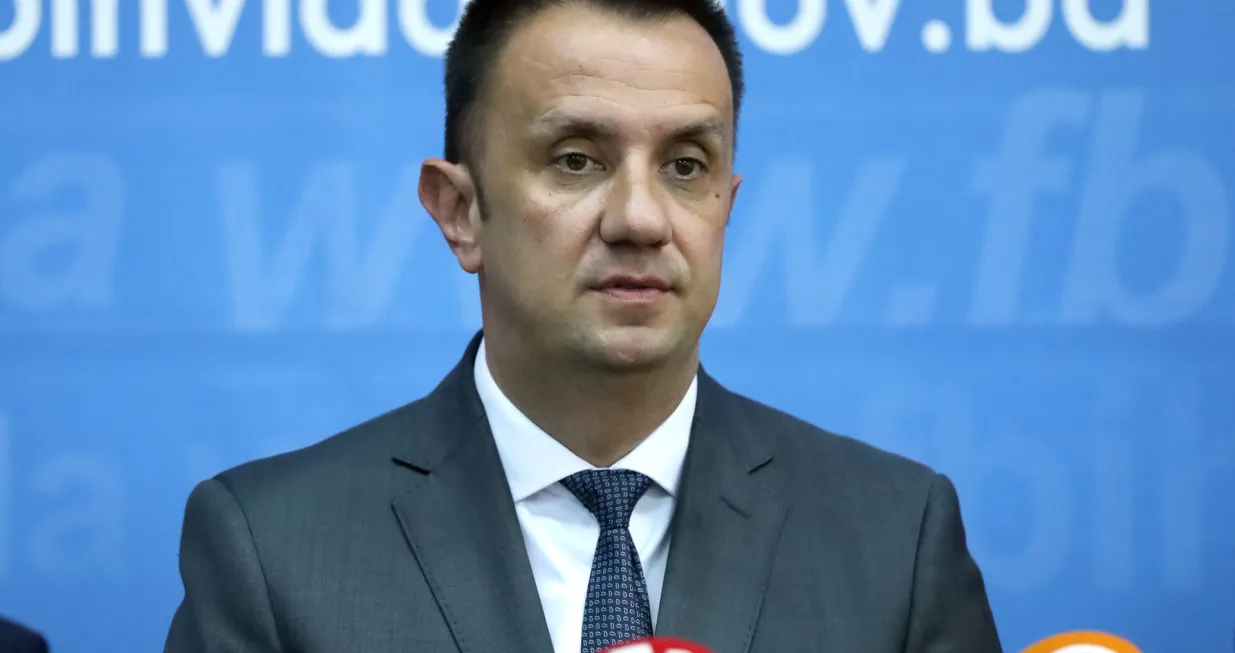 Vlada Federacije Bosne i Hercegovine nakon održane sjednice pres konferencija/Senad Gubelić