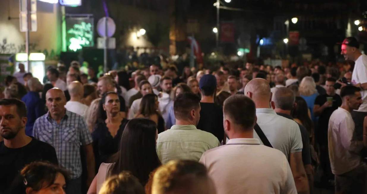 Gužva u centru Sarajeva/ Damir Deljo/