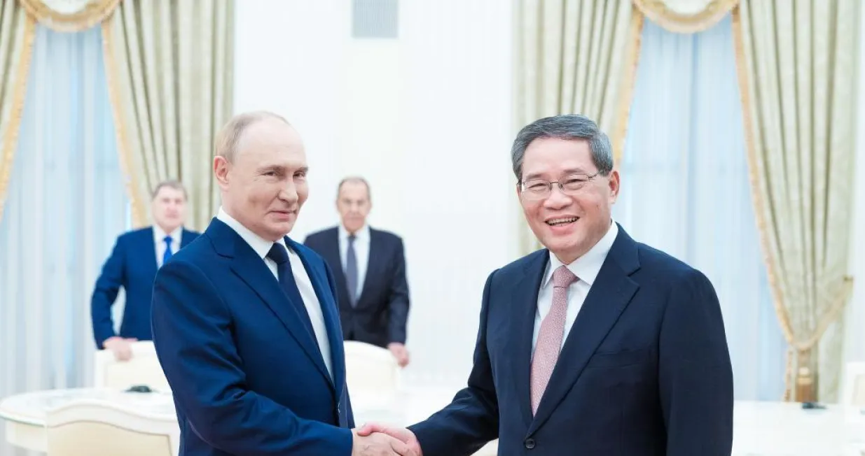 Vladimir Putin i Li Qiang/Cctv