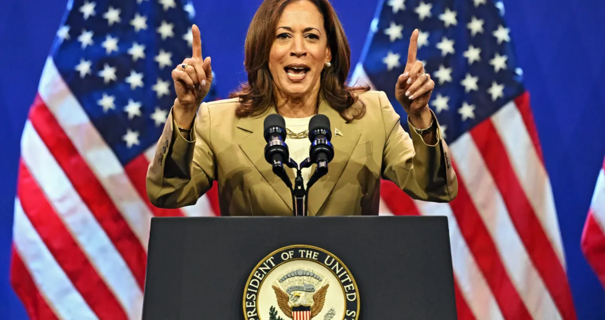 kamala harris.jpg/Drew Hallowell