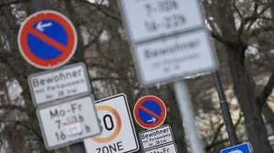 Saobraćajni znakovi/