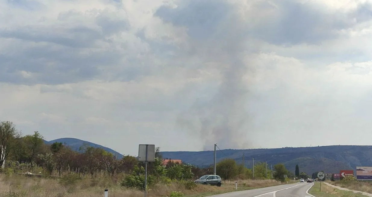 Požar južno od Mostara/Bljesak.info/