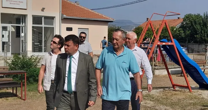 Ministar Hurtić u Baćevićima: Hvala Bogu, pa nema smrtnih slučajeva/
