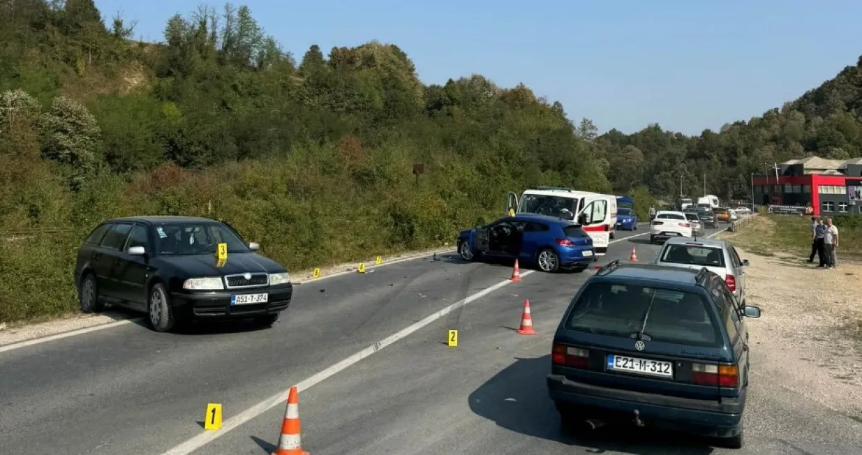 sudar behrami/Čitatelj/