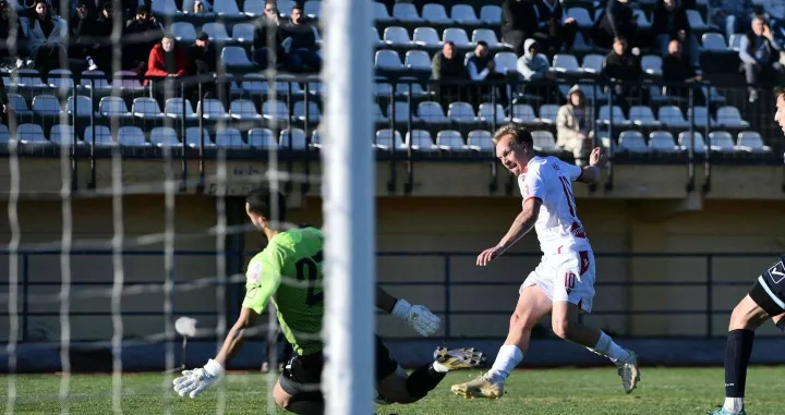HŠK Zrinjski - FK RadnikTomislav KišNikola Lakić