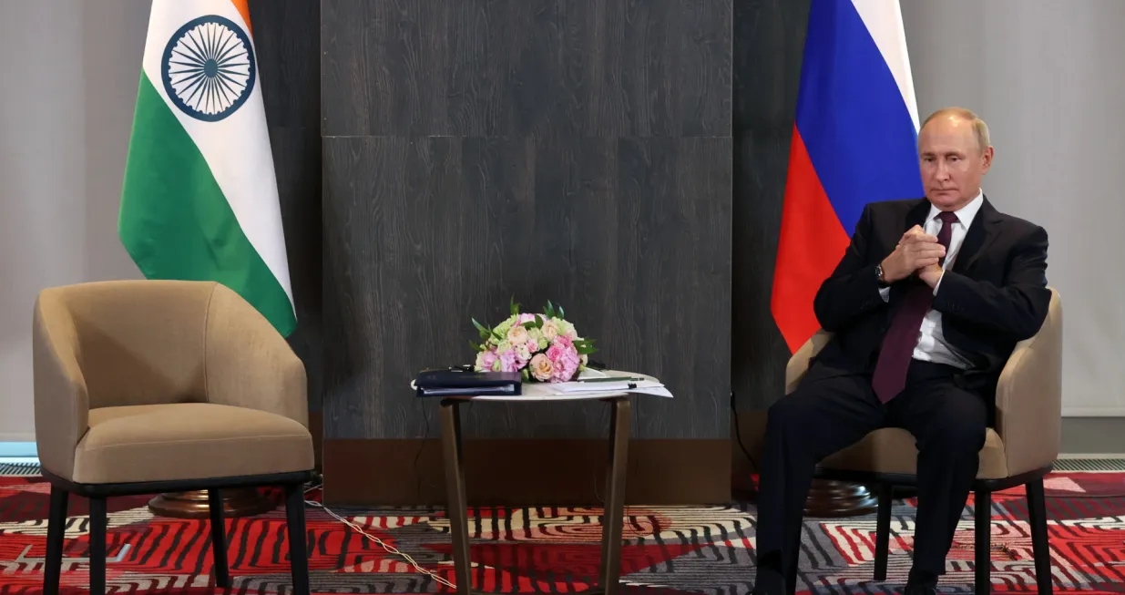 epa10188210 Russian President Vladimir Putin waits before a meeting with Indian Prime Minister Narendra Modi on the sidelines of the 22nd Shanghai Cooperation Organisation Heads of State Council (SCO-HSC) Summit, in Samarkand, Uzbekistan, 16 September 2022. The SCO is an international alliance founded in 2001 in Shanghai and composed of China, India, Kazakhstan, Kyrgyzstan, Russia, Pakistan, Tajikistan, Uzbekistan and four Observer States interested in acceding to full membership - Afghanistan, Belarus, Iran, and Mongolia. EPA/SERGEI BOBYLEV/SPUTNIK/KREMLIN POOL MANDATORY CREDIT/Sergei Bobylev/sputnik/kremlin Pool